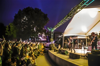 戶(hù)外派對(duì)